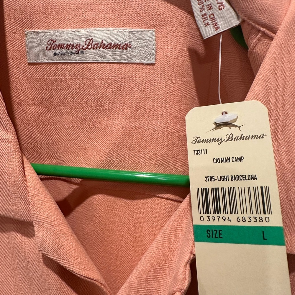 Tommy Bahama 100% silk shirt new with Tag